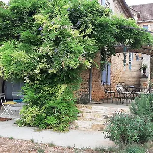 Hébergement de vacances Dans Maison D'hôte Dans Un écrin De Verdure, Saint-Martin-le-Redon